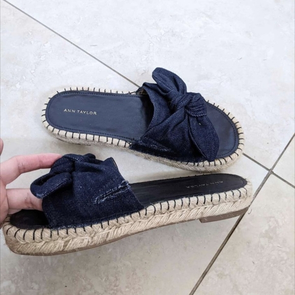 Ann Taylor Sandals - Picture 3 of 4